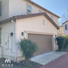 5 Seraspi Ct in Sacramento, CA - Building Photo - Building Photo