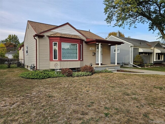 property at 29624 Rosslyn Ave