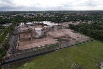 Elan Palm Reserve in Lake Worth, FL - Building Photo - Building Photo