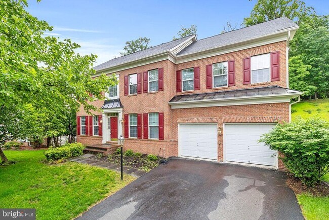 43997 Riverpoint Dr in Leesburg, VA - Building Photo - Building Photo