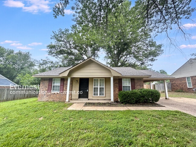 property at 3570 Shadow Oaks Pkwy