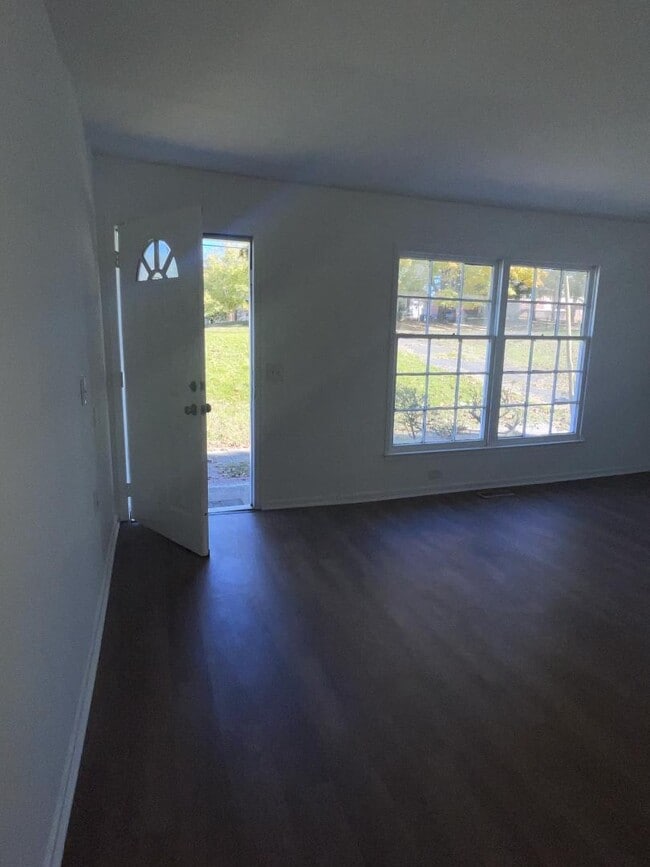 1040 Shalimar Dr in Winston-Salem, NC - Building Photo - Building Photo