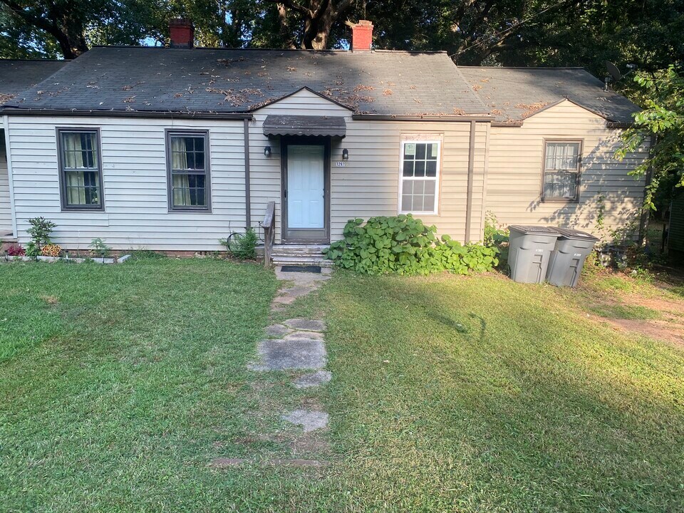 3290 wheeler st, Unit B - 3292 in Hapeville, GA - Building Photo
