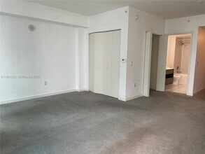 1100 S Miami Ave, Unit 2905 in Miami, FL - Building Photo - Building Photo