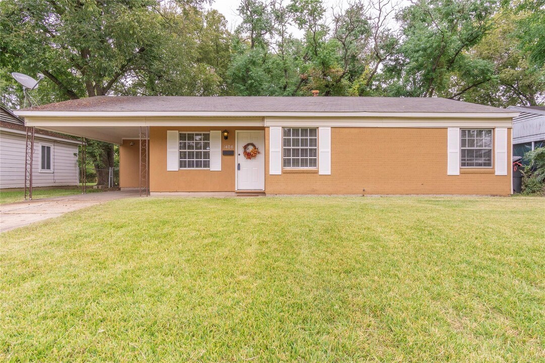 1408 Anita St in Bossier City, LA - Building Photo