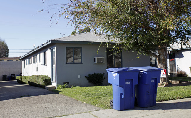 325 N Beverly Ct in Ontario, CA - Foto de edificio - Building Photo