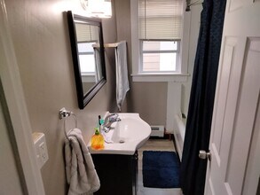 28 Rowley St in Rochester, NY - Building Photo - Building Photo