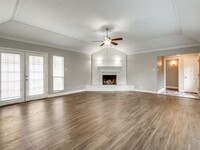 13324 Southview Ln in Dallas, TX - Building Photo - Building Photo