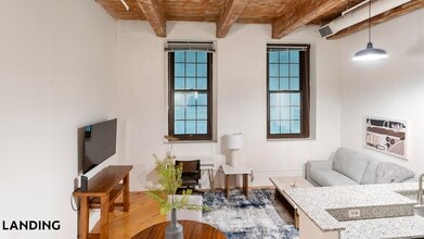 121 S Fremont Ave in Baltimore, MD - Building Photo - Building Photo