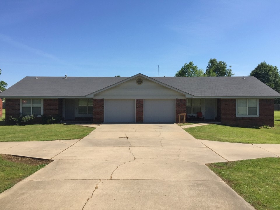 1132 W Center St in Greenwood, AR - Foto de edificio