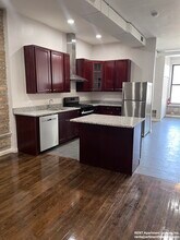 3345 N Clark St, Unit #3 in Chicago, IL - Building Photo - Building Photo