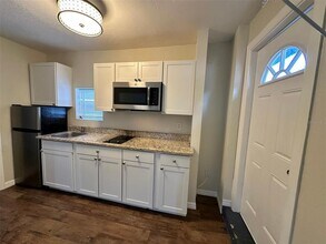 129 E Concord St in Orlando, FL - Building Photo - Building Photo