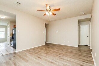 7315 Winter Song Dr in Magnolia, TX - Building Photo - Building Photo