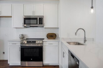 209 S High St in McMinnville, TN - Building Photo - Building Photo