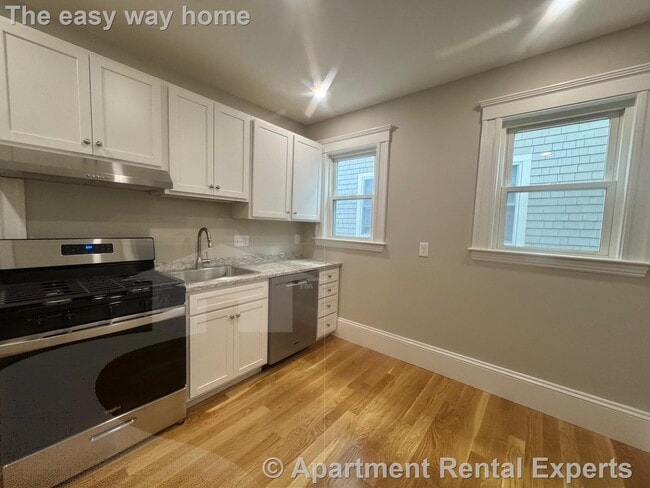 11 Belmont Sq in Somerville, MA - Building Photo - Building Photo