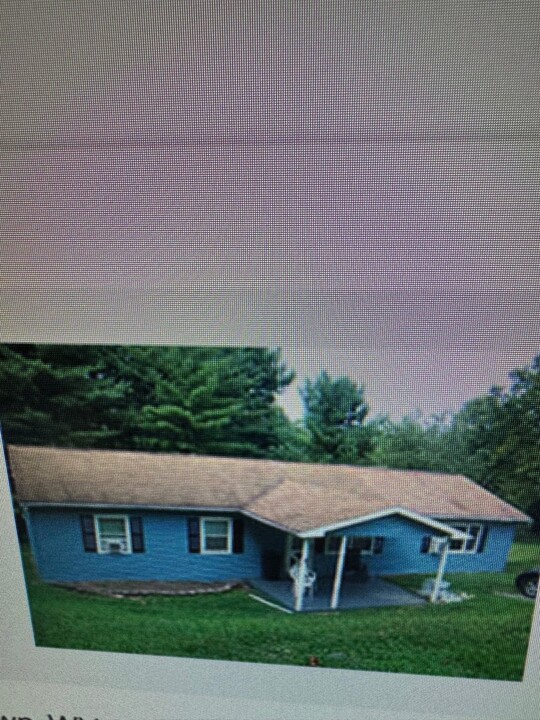 428 Shawnee Dr in Morgantown, WV - Building Photo