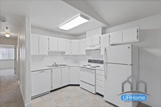 120 SE 143rd Portland, LLC in Portland, OR - Building Photo - Interior Photo