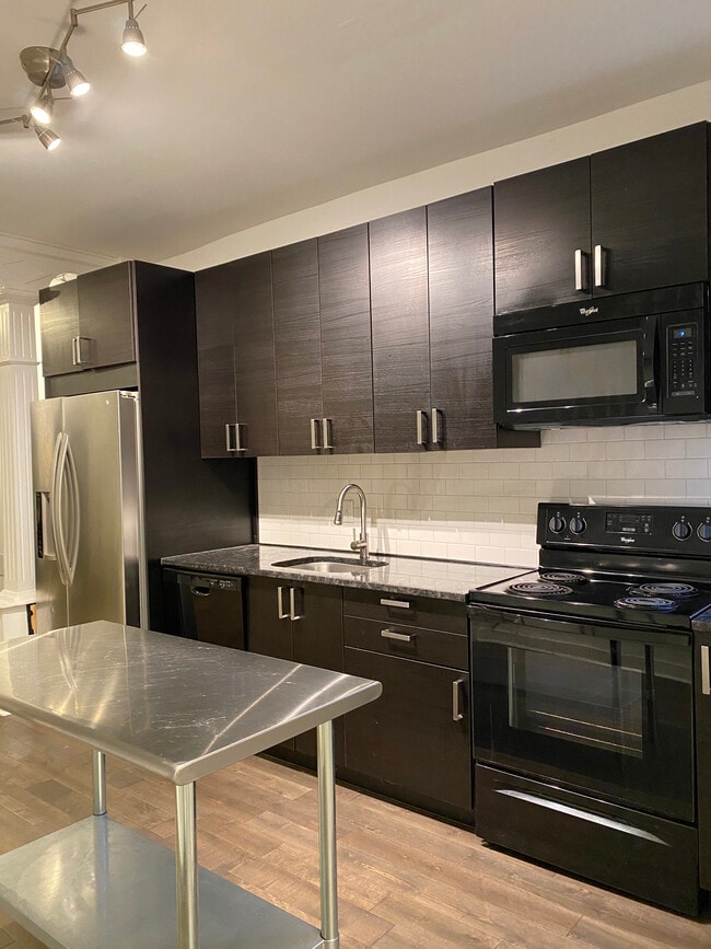 property at 808 N Union St