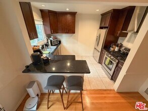 1204 N Crescent Heights Blvd in West Hollywood, CA - Building Photo - Building Photo