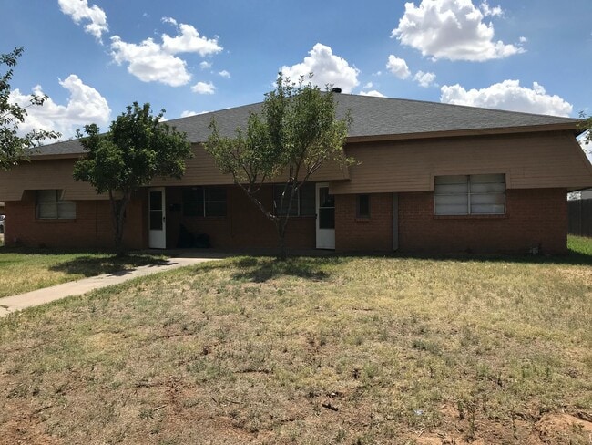 property at 1908 Kirkland Dr