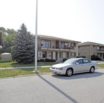 17711 Exchange Ave in Lansing, IL - Building Photo