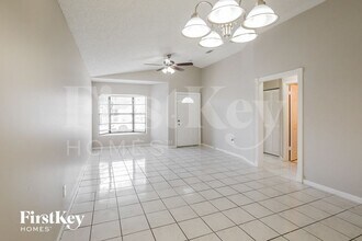 7331 W 29th Way in Hialeah, FL - Building Photo - Building Photo