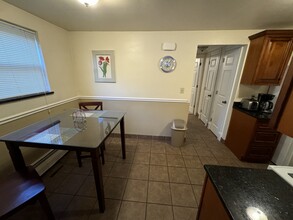 73 Bryant St, Unit Apt 2 in Buffalo, NY - Building Photo - Building Photo