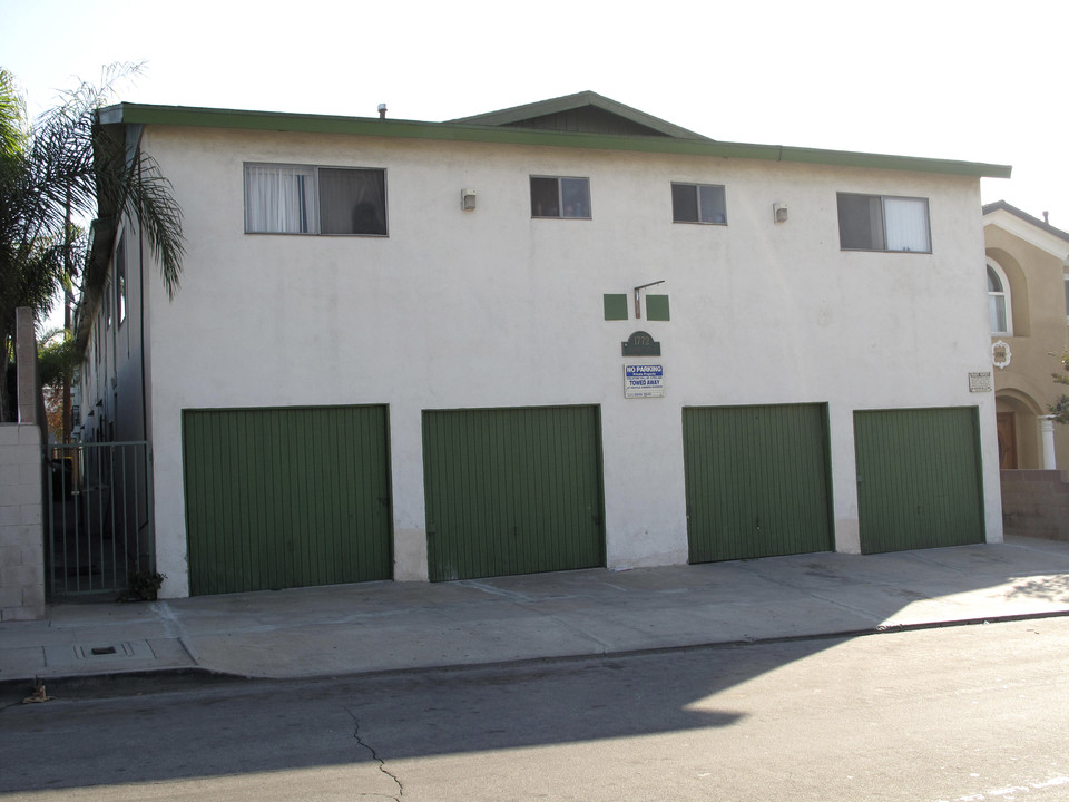 1772 Orizaba Ave in Long Beach, CA - Building Photo