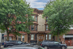 250 53rd St Apartments