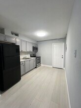 1273 W 34th St in West Palm Beach, FL - Building Photo - Building Photo