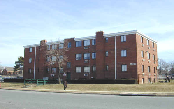 4775 Huron Ave in Suitland, MD - Building Photo - Building Photo