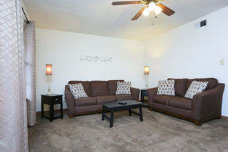 Alpine Village Corporate Apartments in Florence, AL - Building Photo - Interior Photo