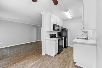 Porto Bella Apartments in Norwalk, CA - Building Photo - Building Photo
