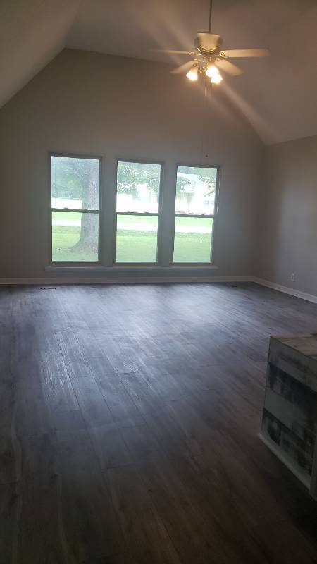 property at 1550 Lake Villa Cir