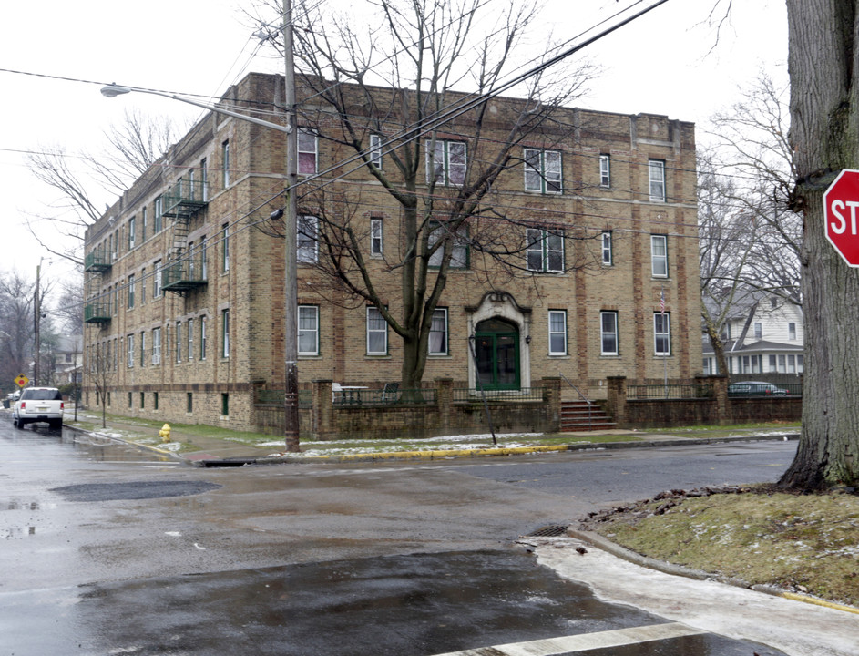 757 Pierpont St in Rahway, NJ - Foto de edificio