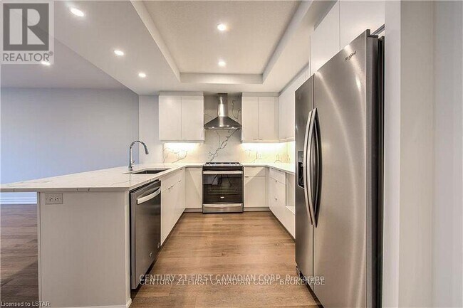 460-460 Callaway Rd in London, ON - Building Photo - Building Photo