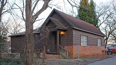 508 Gordon St in Durham, NC - Building Photo - Building Photo