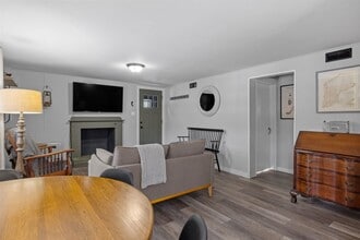 31 Water St in Bradford, NH - Building Photo - Building Photo