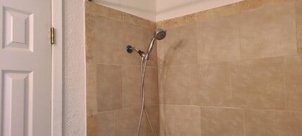 1106 Verde Dr in Bryan, TX - Building Photo - Building Photo