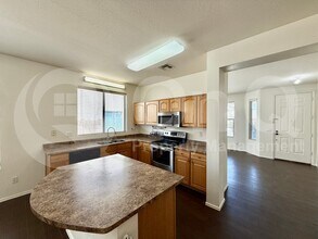 3229 W Pleasant Ln in Phoenix, AZ - Building Photo - Building Photo