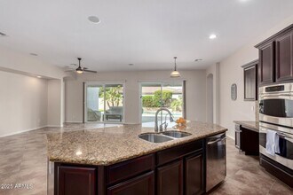 4102 E Cres Way in Chandler, AZ - Building Photo - Building Photo