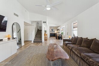 7931 W Shaw Butte Dr in Peoria, AZ - Building Photo - Building Photo