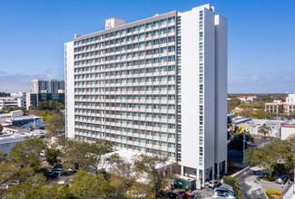 Lutheran Apartments in St. Petersburg, FL - Building Photo - Building Photo