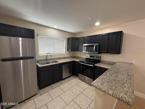 545 E Willetta St in Phoenix, AZ - Building Photo - Building Photo
