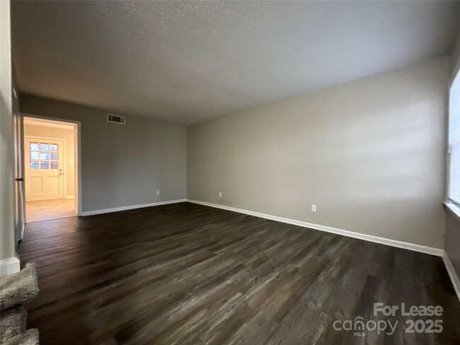 4762 Old Lantern Way in Charlotte, NC - Building Photo - Building Photo
