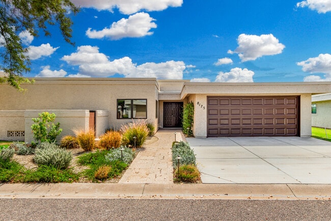 8175 E Del Cuarzo Dr in Scottsdale, AZ - Building Photo - Building Photo