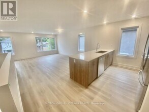 152 Columbus Ave in Ottawa, ON - Building Photo - Building Photo