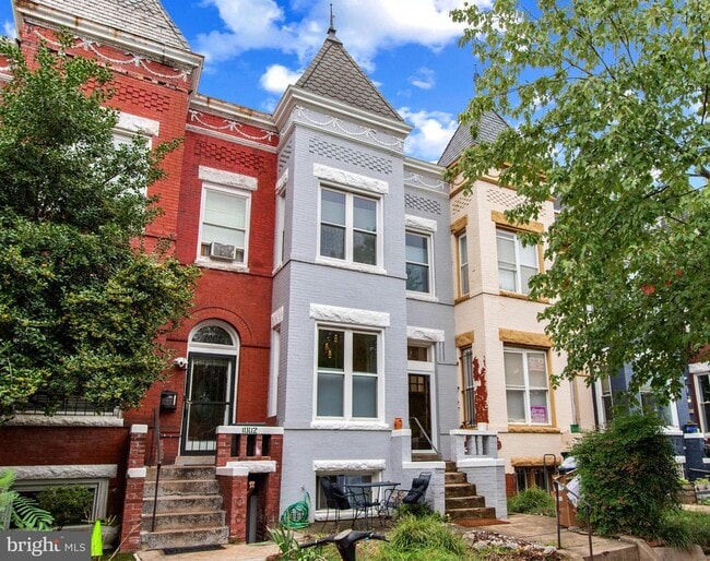 property at 1004 11th St NE