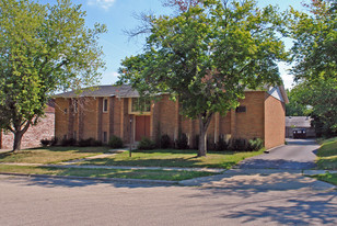 2798 Bobbie Pl in Dayton, OH - Building Photo