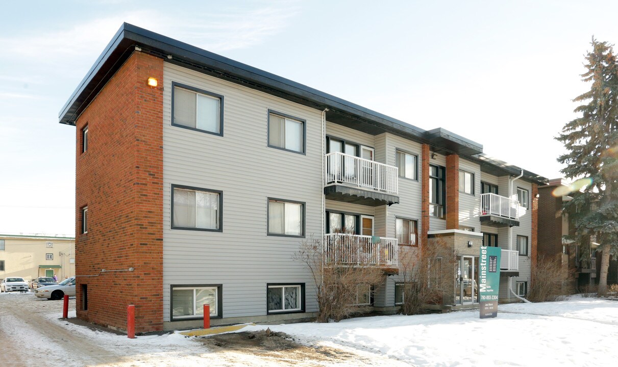Jazz Manor in Edmonton, AB - Building Photo